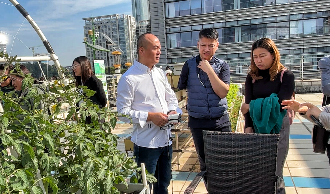 泰國高校參訪團到訪海睿科技參觀交流 (5).png 泰國高校參訪團到訪海睿科技參觀交流 (5).png