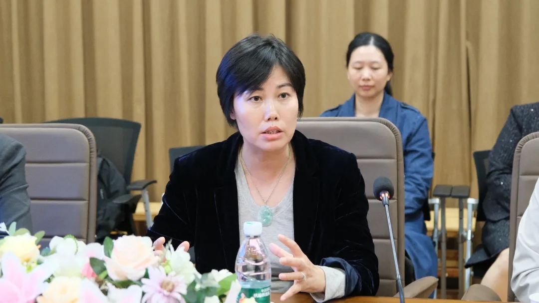 華珠舉行人工智能學院科技小院揭牌儀式7.jpg 華珠舉行人工智能學院科技小院揭牌儀式7.jpg